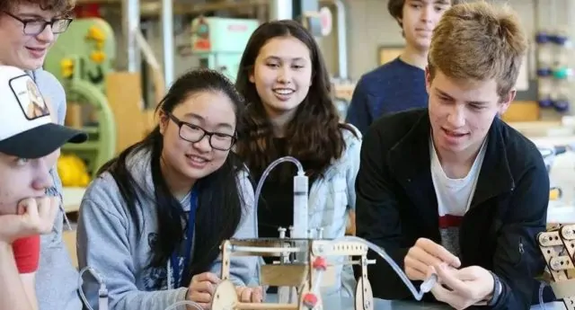 留学加拿大,毕业后是去是留难以抉择?85%的人这样选… | 加国地产资讯 -第6张 留学加拿大,毕业后是去是留难以抉择?85%的人这样选… | 加国地产资讯 -第6张